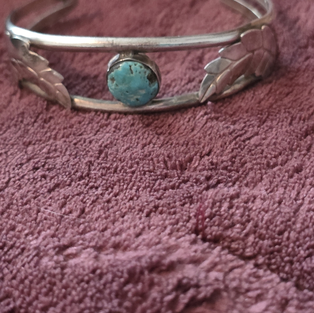 Sterling Silver Turquoise Leaf Bracelet